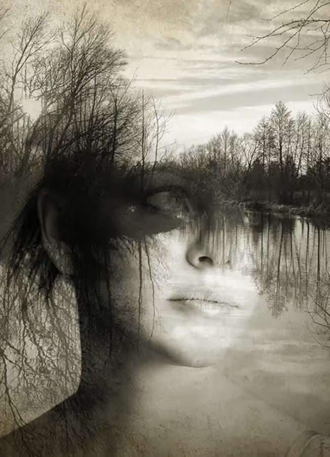 UNE FEMME D’AILLEURS